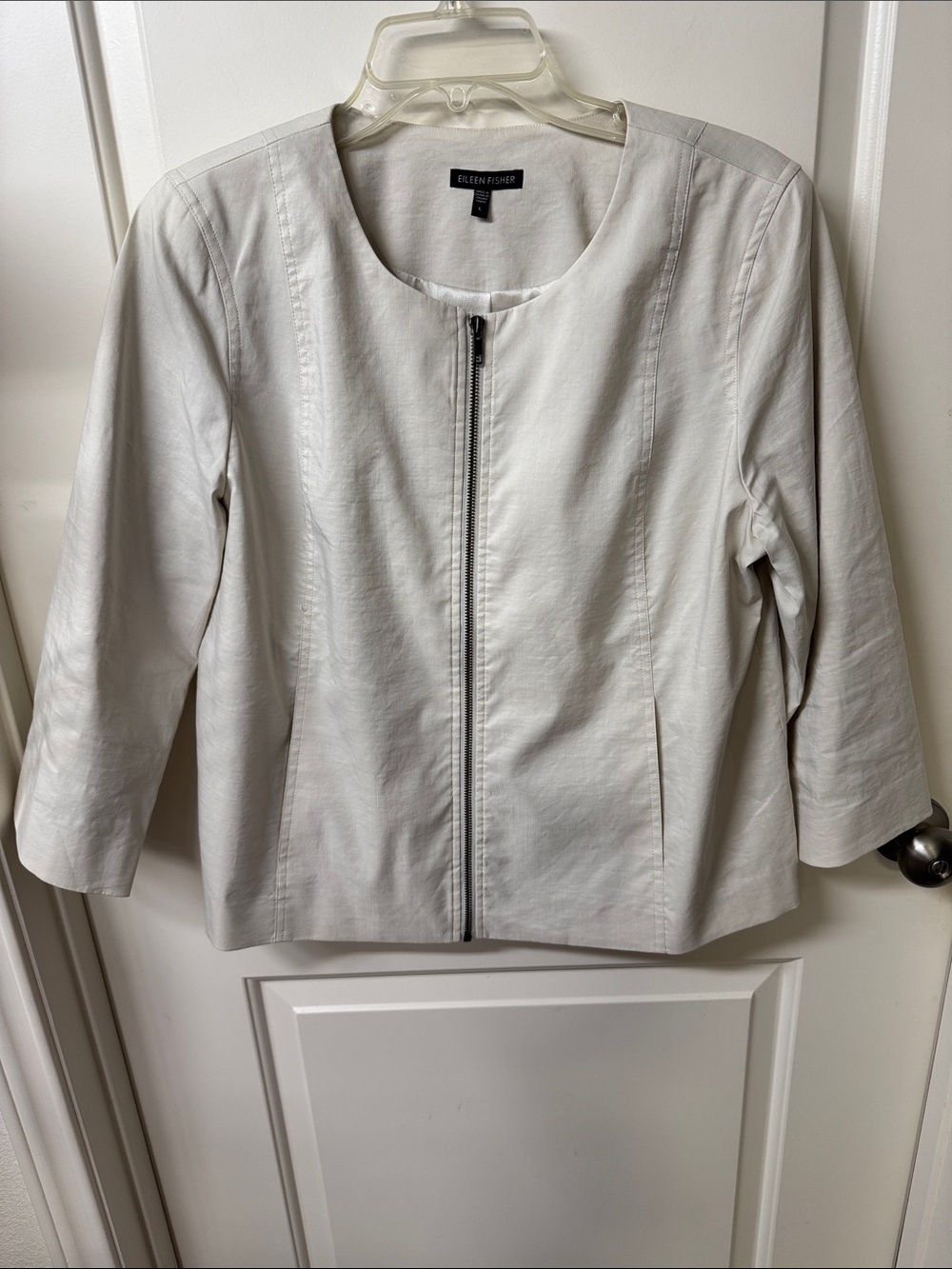 Eileen Fisher Cream Collarless Zip-Front Blazer